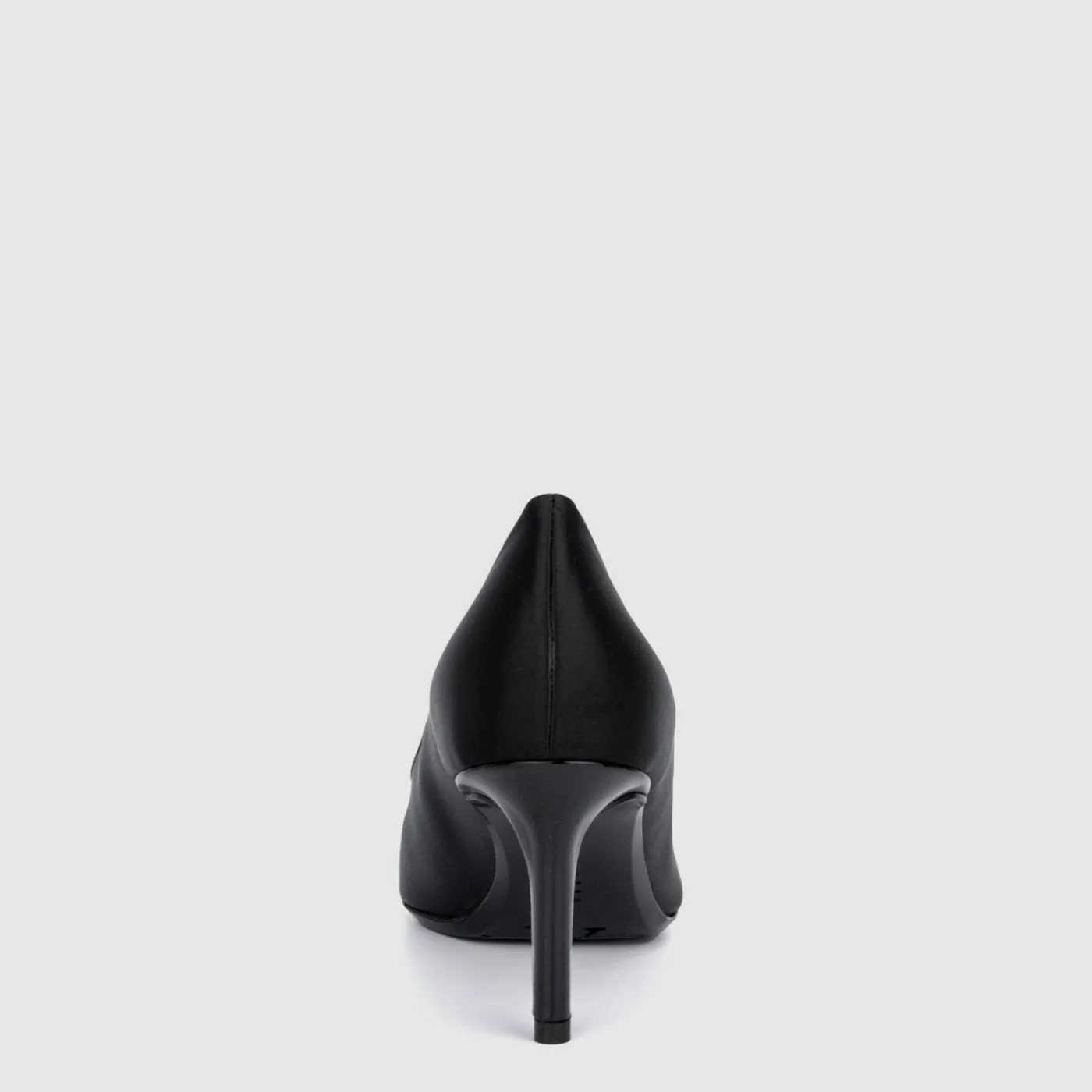 melina_3.webp Heels^Aquatalia Melina Black