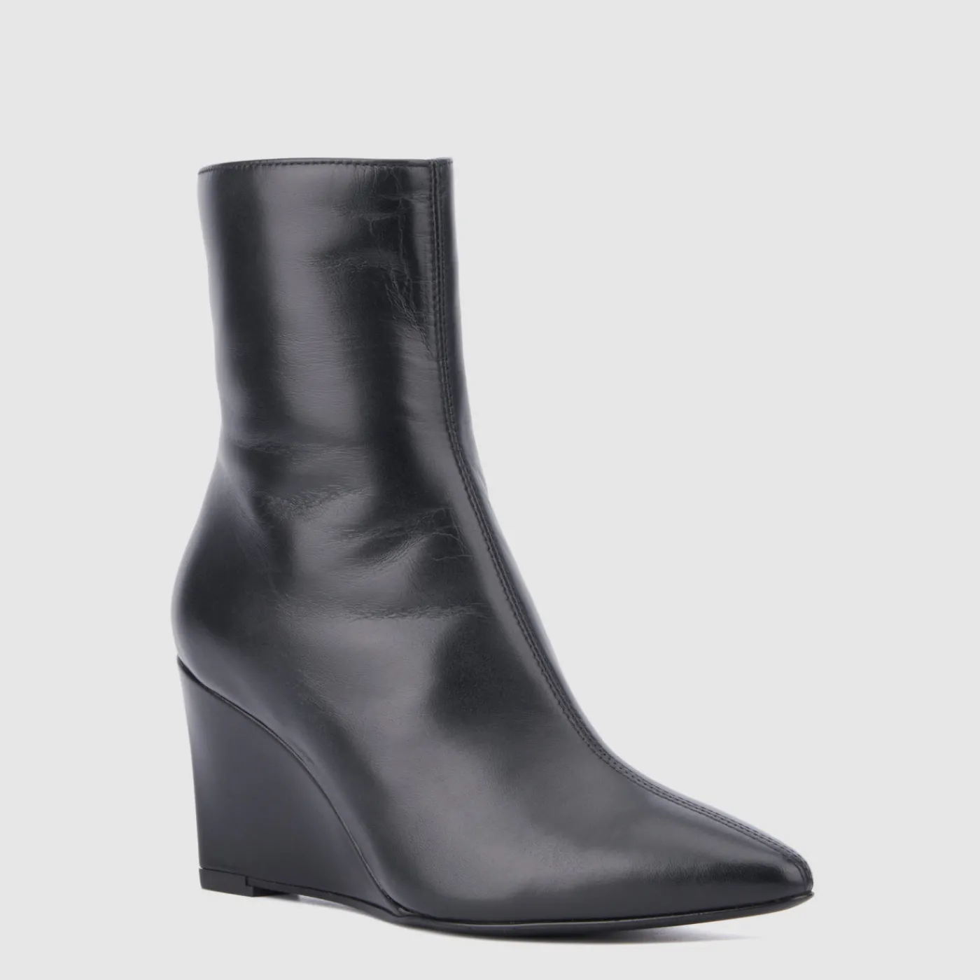 pauletta_1.webp Boots^Aquatalia Pauletta Black
