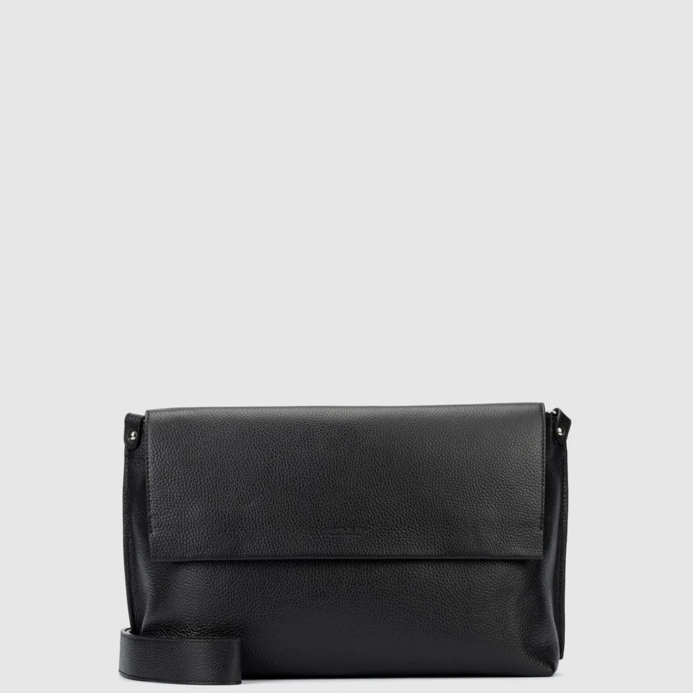 verona_messenger_0.webp Handbags^Aquatalia Verona Messenger Black